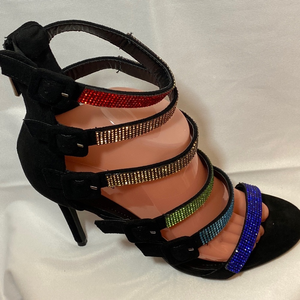 STRAPPY BEAUTIFUL OPEN TOE HEELS SIZE 10 NEW IN THE BOX MULTICOLORED